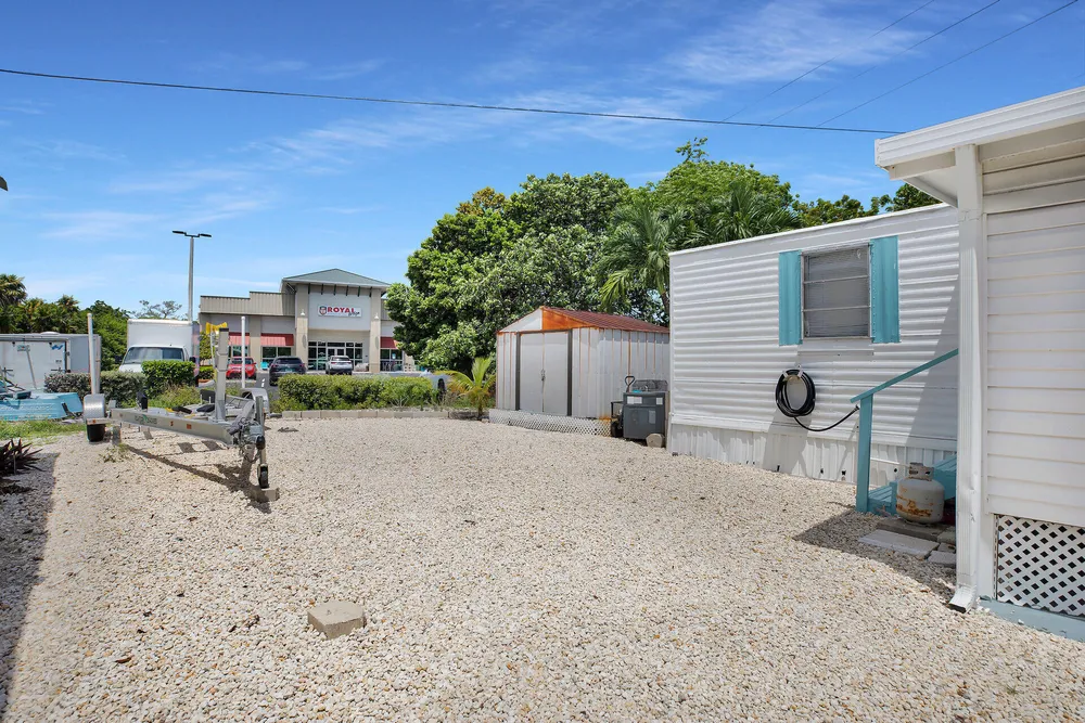 6099 Overseas Hwy, Marathon, FL 33050