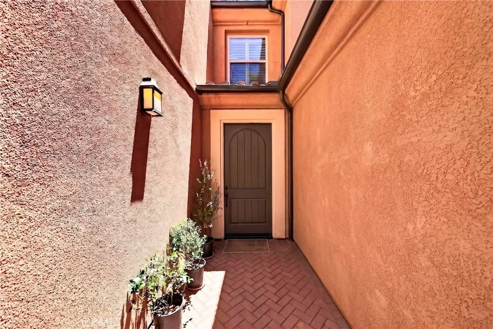 240 Mayfair, Irvine, CA 92620