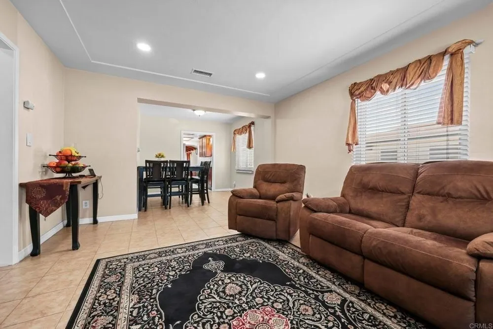 725 5th Ave, Chula Vista, CA 91910-5407
