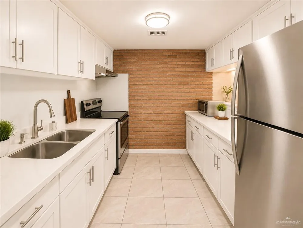 519 S 4th Ave, Edinburg, TX 78539