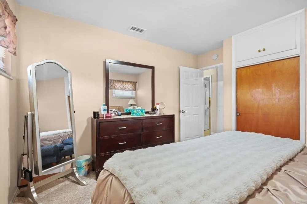 725 5th Ave, Chula Vista, CA 91910-5407