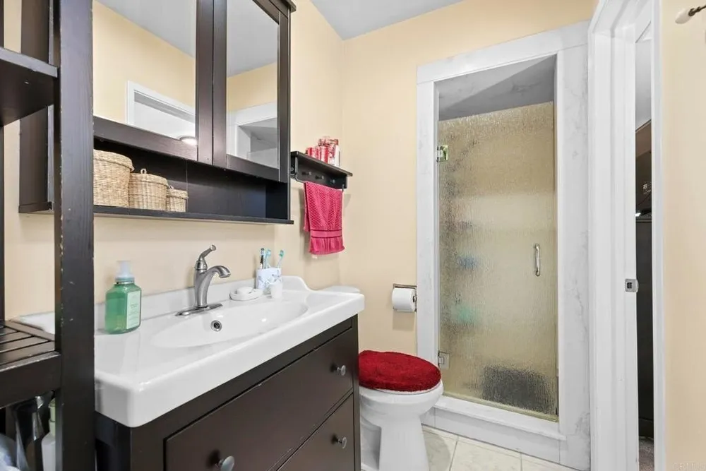 725 5th Ave, Chula Vista, CA 91910-5407
