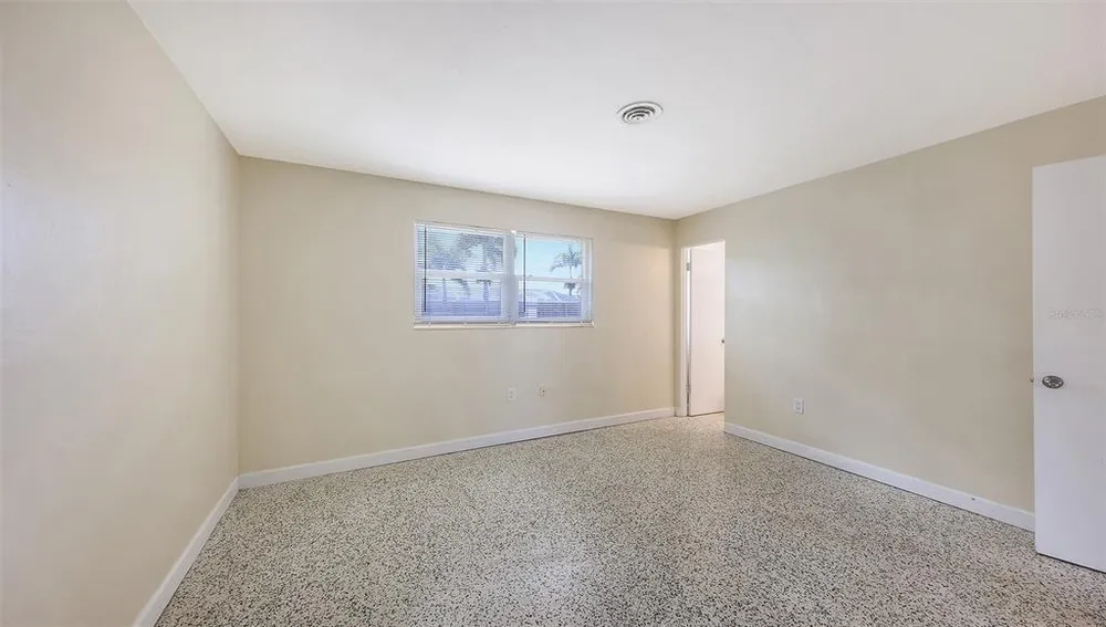2542 Tulip St, Sarasota, FL 34239