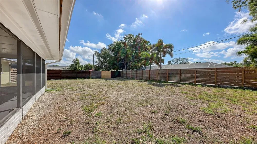 2542 Tulip St, Sarasota, FL 34239