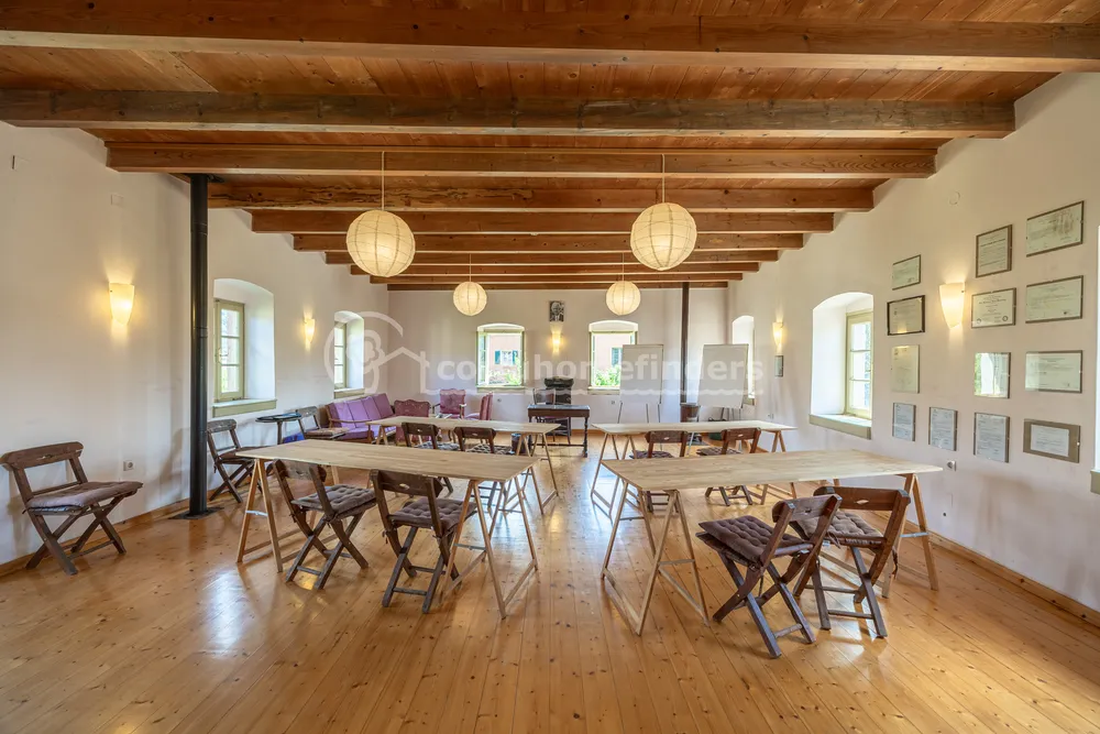 TOWNHALL ESTATE, nr Agios Mattheos, Corfu