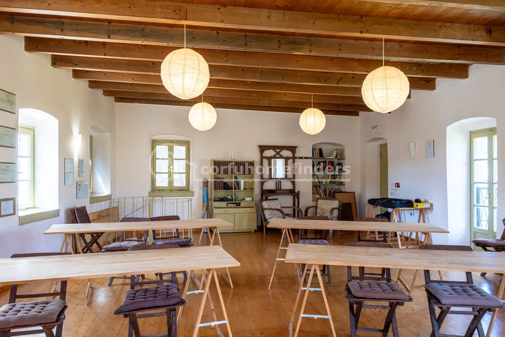 TOWNHALL ESTATE, nr Agios Mattheos, Corfu