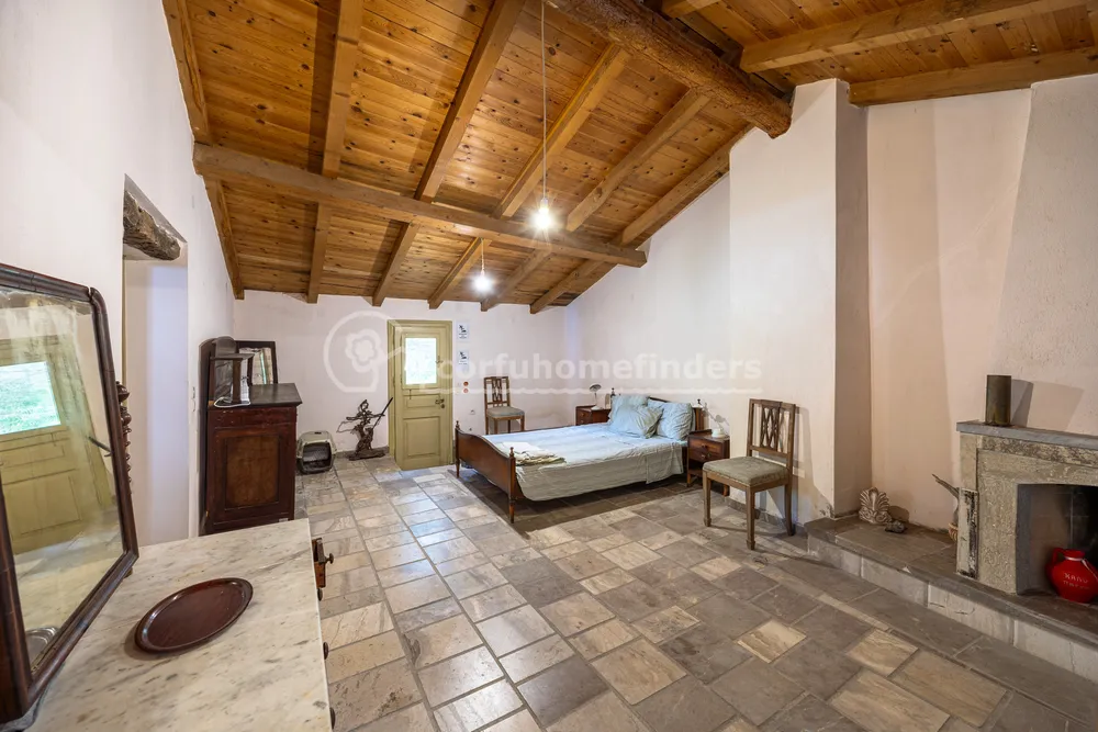 TOWNHALL ESTATE, nr Agios Mattheos, Corfu