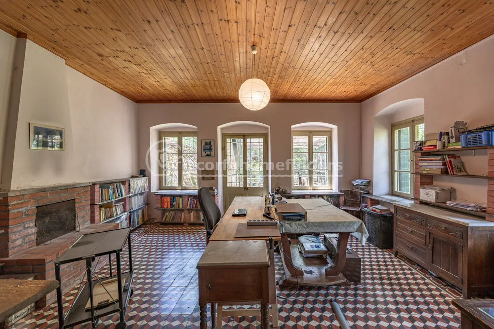 TOWNHALL ESTATE, nr Agios Mattheos, Corfu