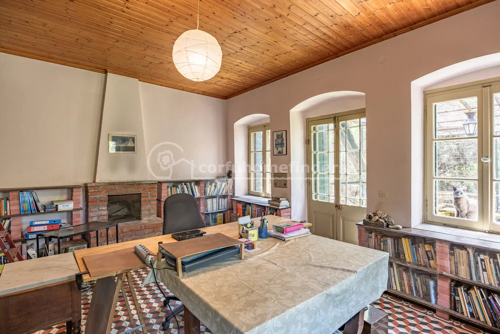TOWNHALL ESTATE, nr Agios Mattheos, Corfu