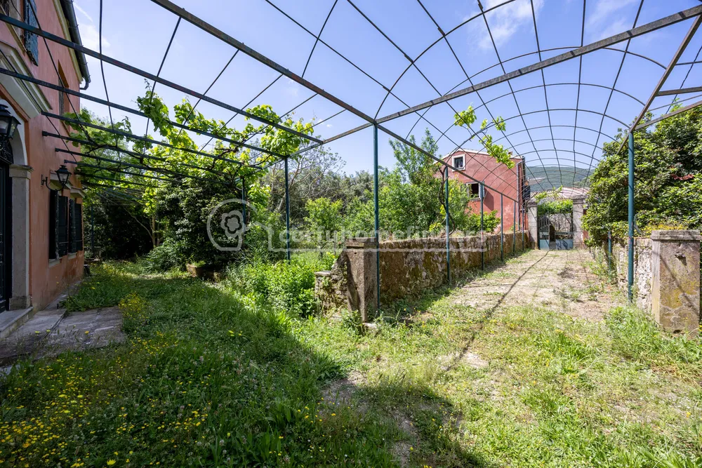TOWNHALL ESTATE, nr Agios Mattheos, Corfu