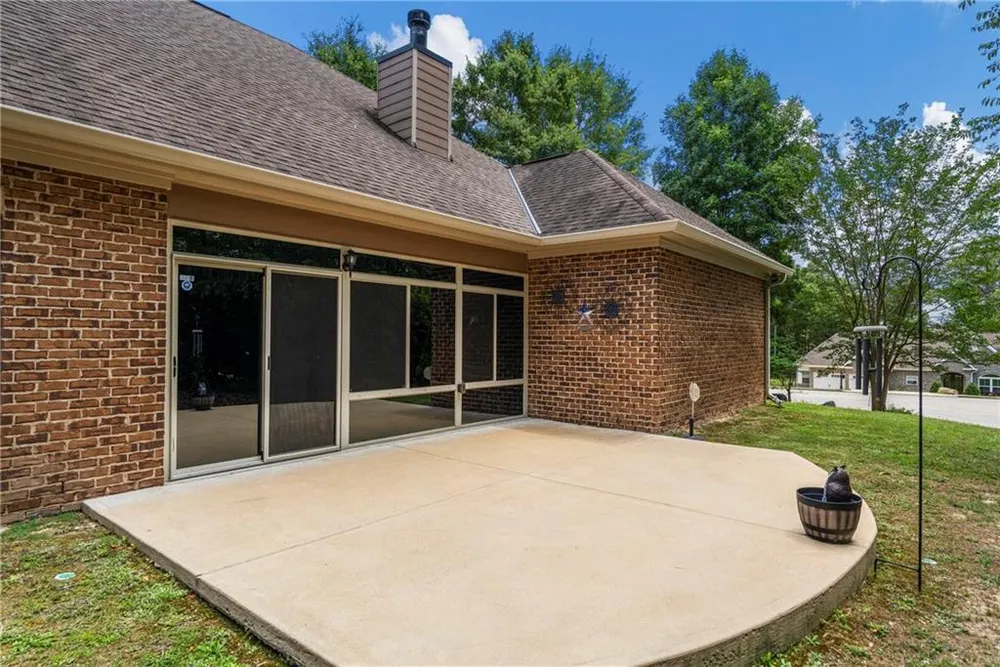 4507 Lakewood Dr, Phenix City, AL 36867