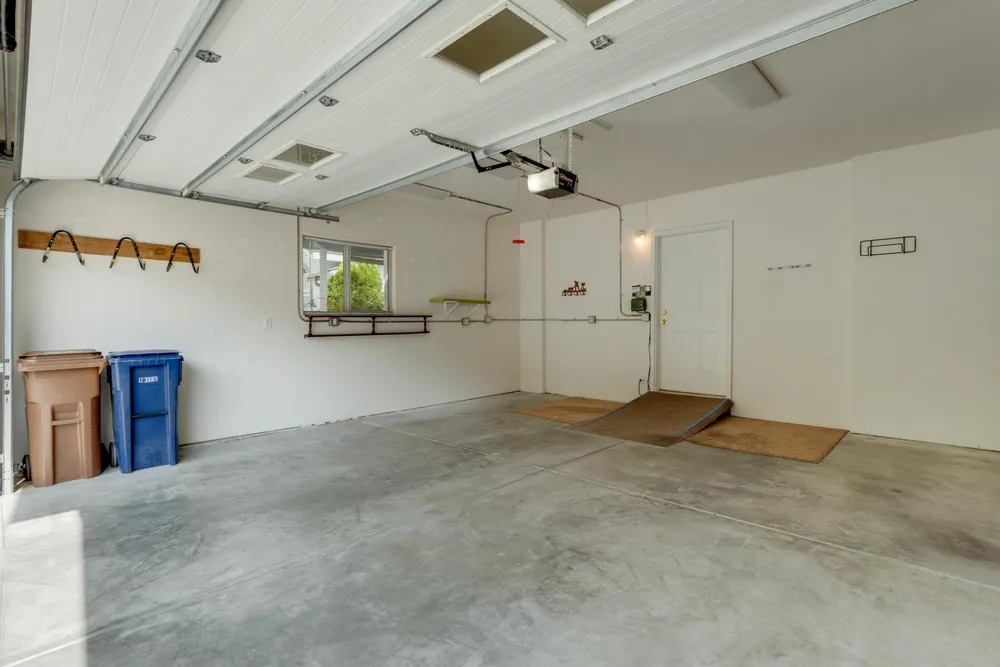 4525 S Sunny Creek Cir, Spokane, WA 99224