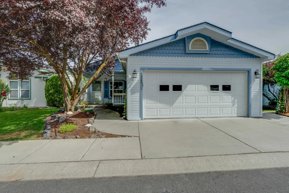 4525 S Sunny Creek Cir, Spokane, WA 99224