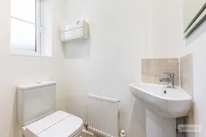 Alva Close, Corby