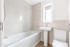 Alva Close, Corby