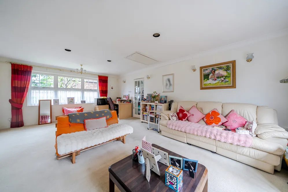 Crozier Drive, South Croydon, CR2 photo 7