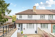 Cromwell Road, Caterham, CR3 photo 1