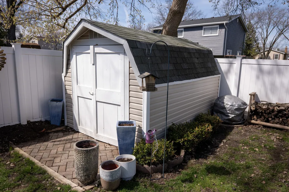 430 71st St, Darien, IL 60561