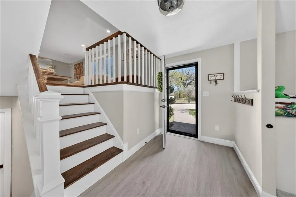 78 May Terrace, Weymouth, MA 02190