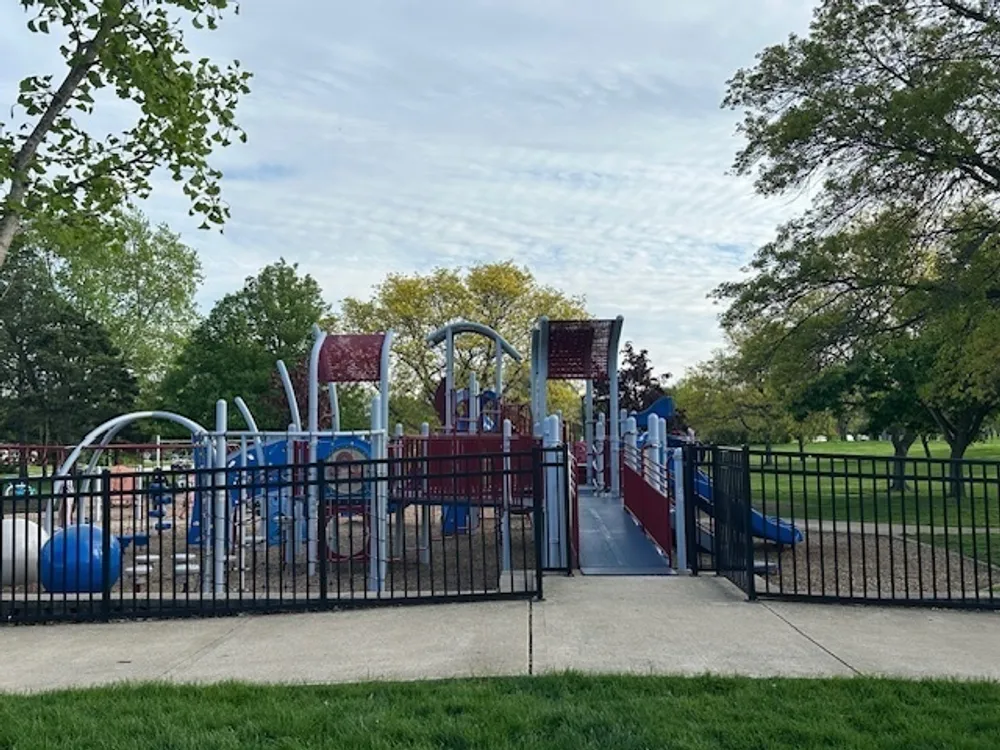 430 71st St, Darien, IL 60561