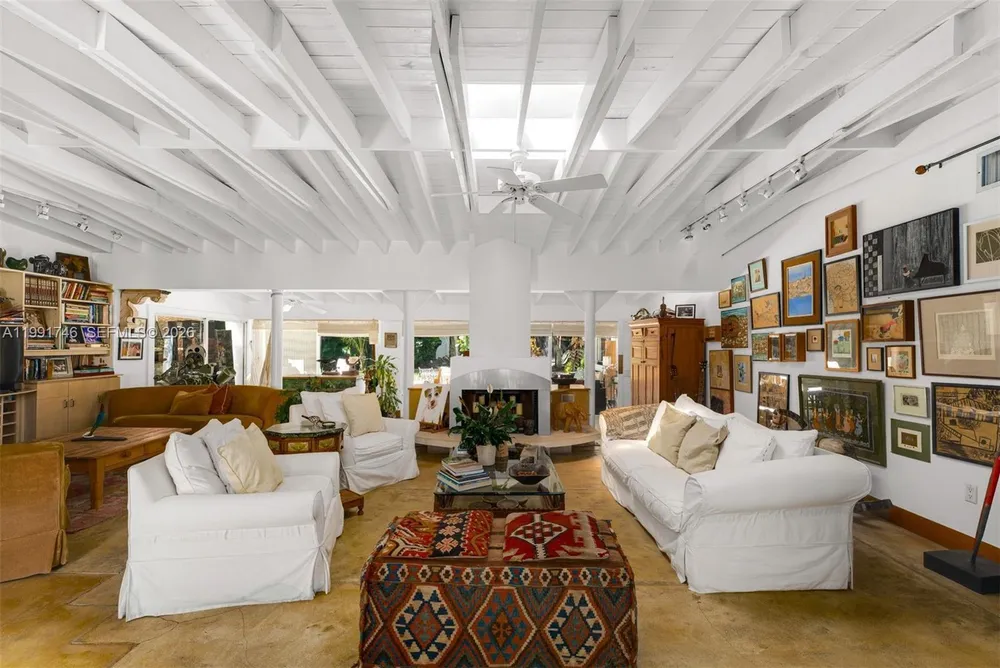 346 Gulf Rd, Key Biscayne, FL 33149