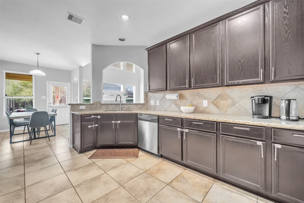 1230 Maple Ace Dr, Katy, TX 77493