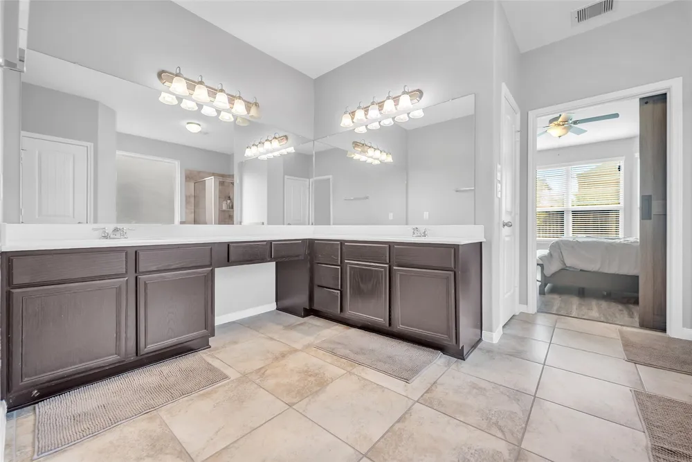 1230 Maple Ace Dr, Katy, TX 77493