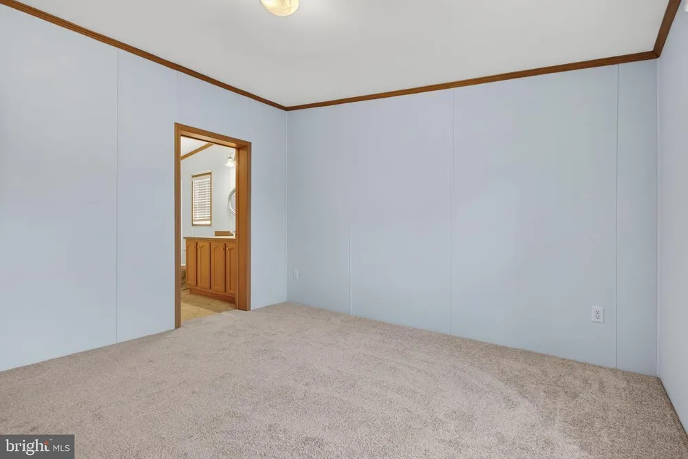 723 Sherry Ln, Lancaster, PA 17601