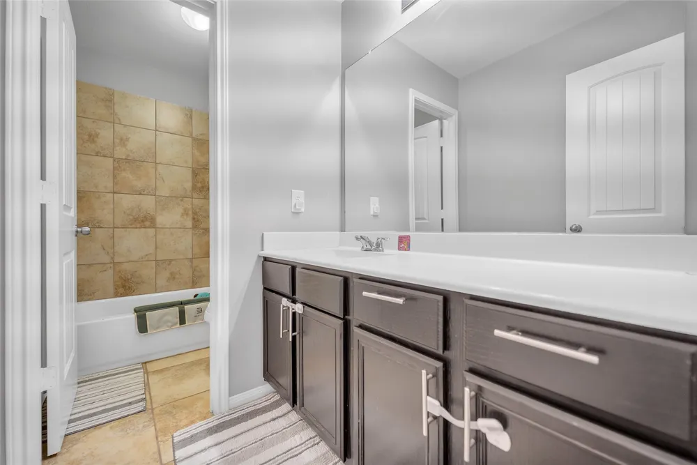 1230 Maple Ace Dr, Katy, TX 77493