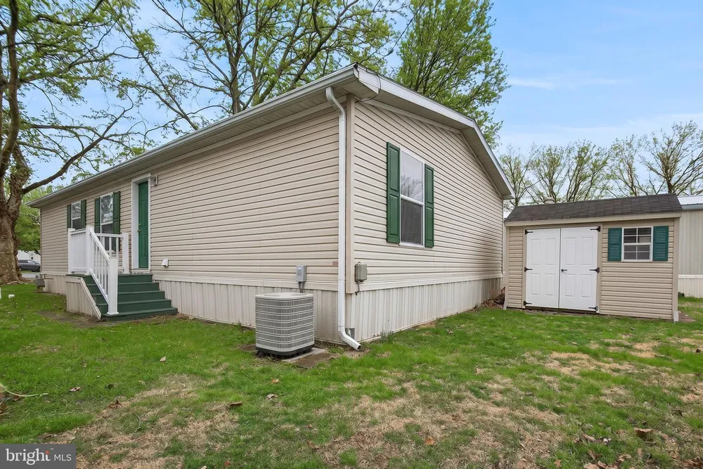 723 Sherry Ln, Lancaster, PA 17601