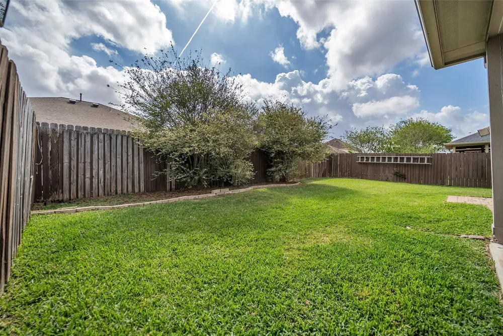 1230 Maple Ace Dr, Katy, TX 77493