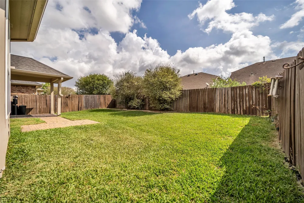 1230 Maple Ace Dr, Katy, TX 77493