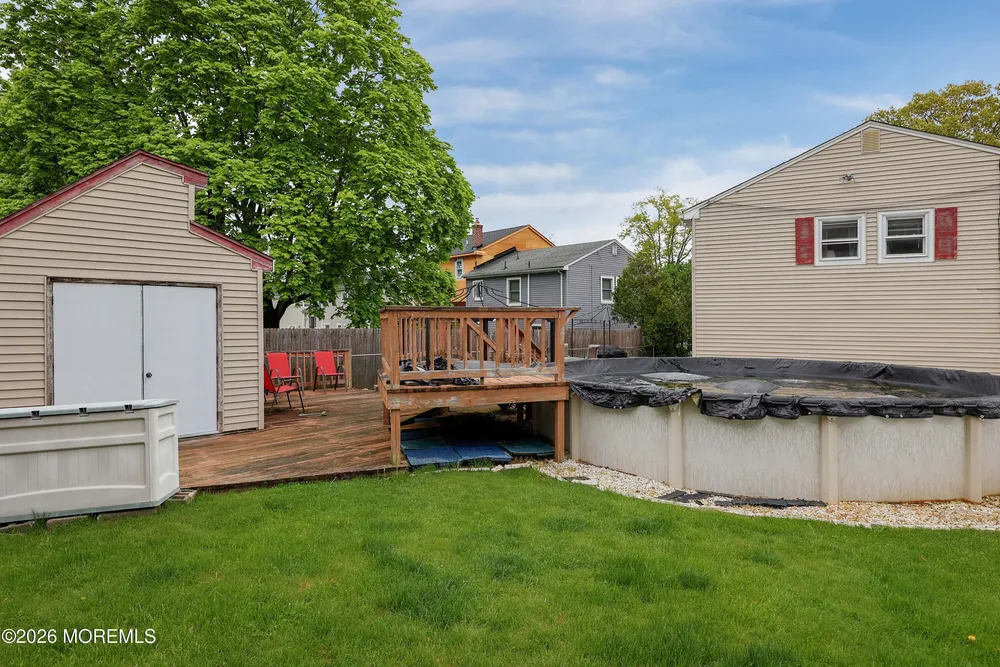 167 Crestview Dr, Middletown, NJ 07748