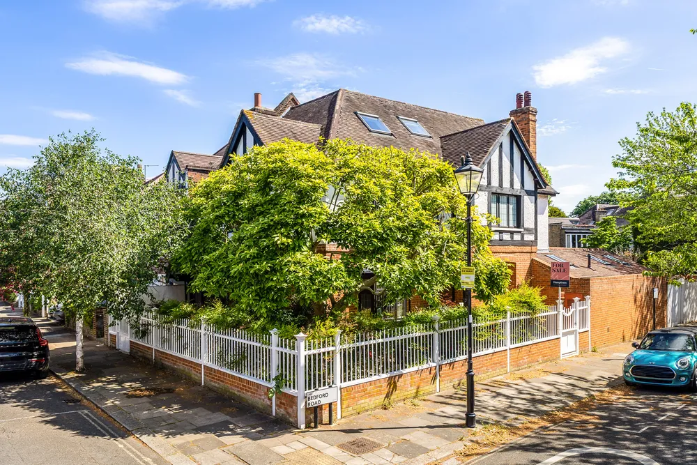 Bedford Road, London, W4