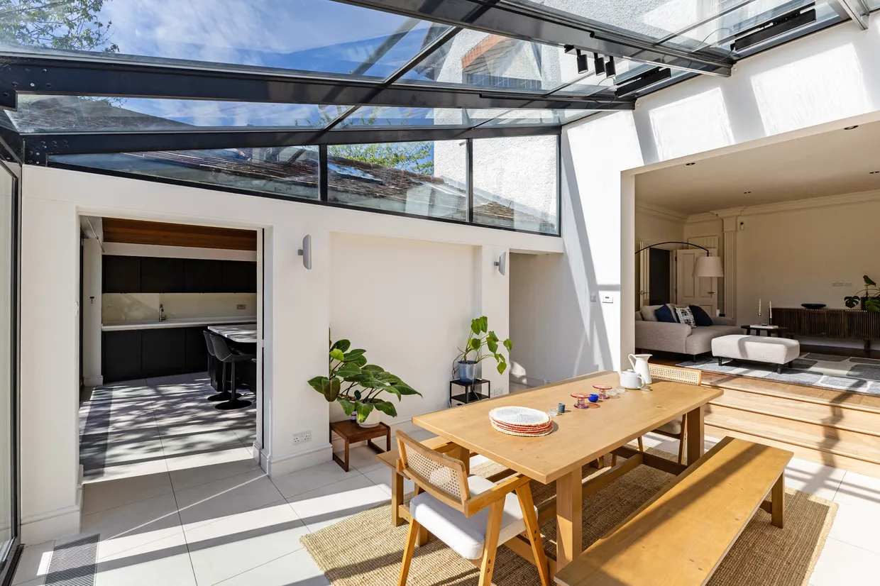 Bedford Road, London, W4 photo 6