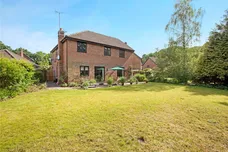 Hammond End, Farnham Common, SL2 photo 2