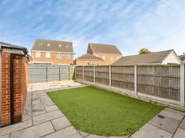 St. Michaels Close, Thorne, Doncaster thumb 2