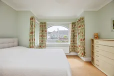 Highbury Crescent, Plympton