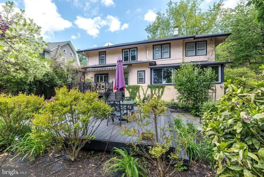 825 Highland Ave, Morrisville, PA 19067