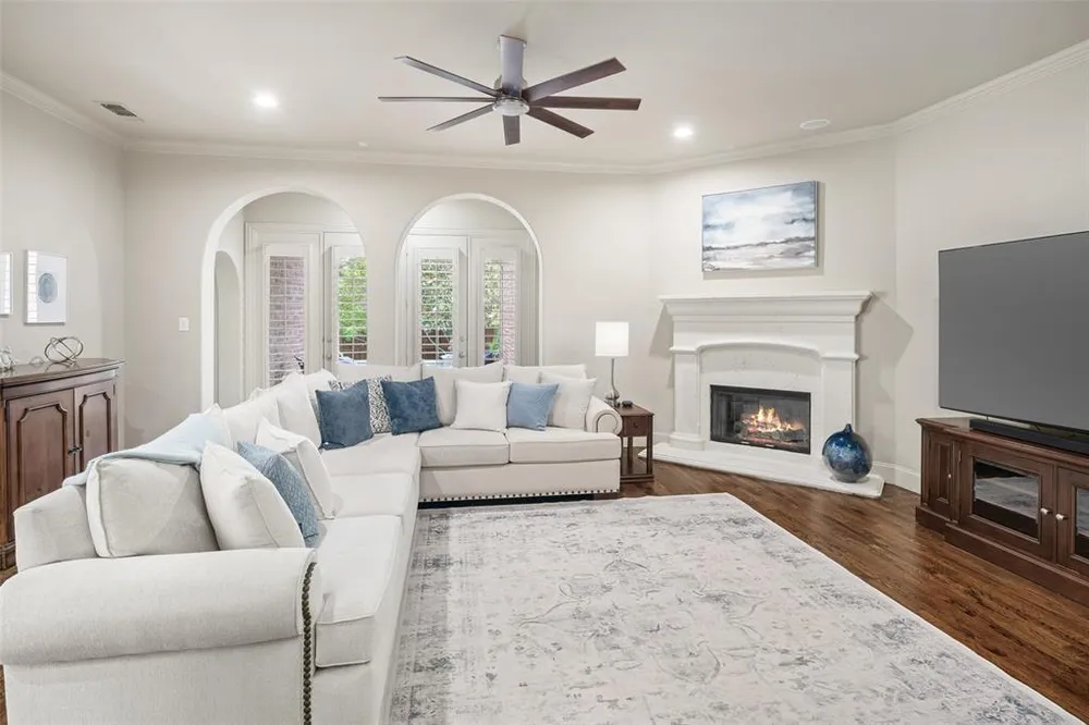 919 Lairds Ln, Allen, TX 75013