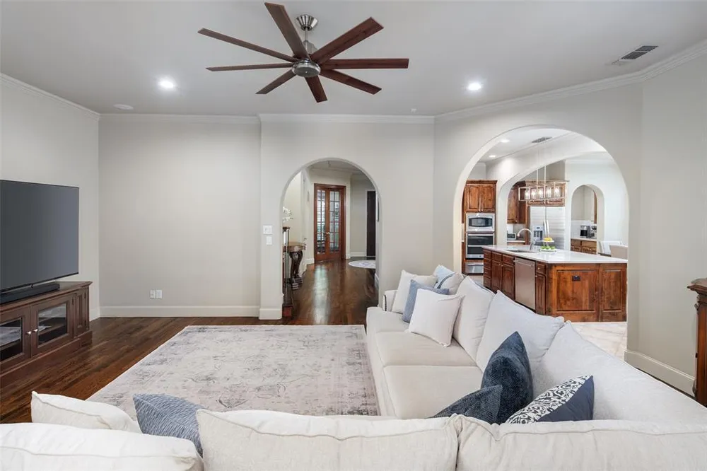 919 Lairds Ln, Allen, TX 75013