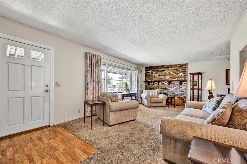 3222 W Sunview Dr, Anaheim, CA 92804