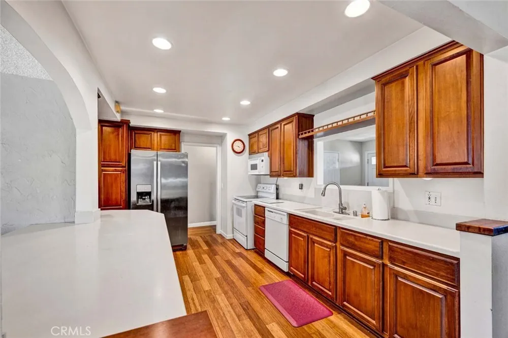 3222 W Sunview Dr, Anaheim, CA 92804