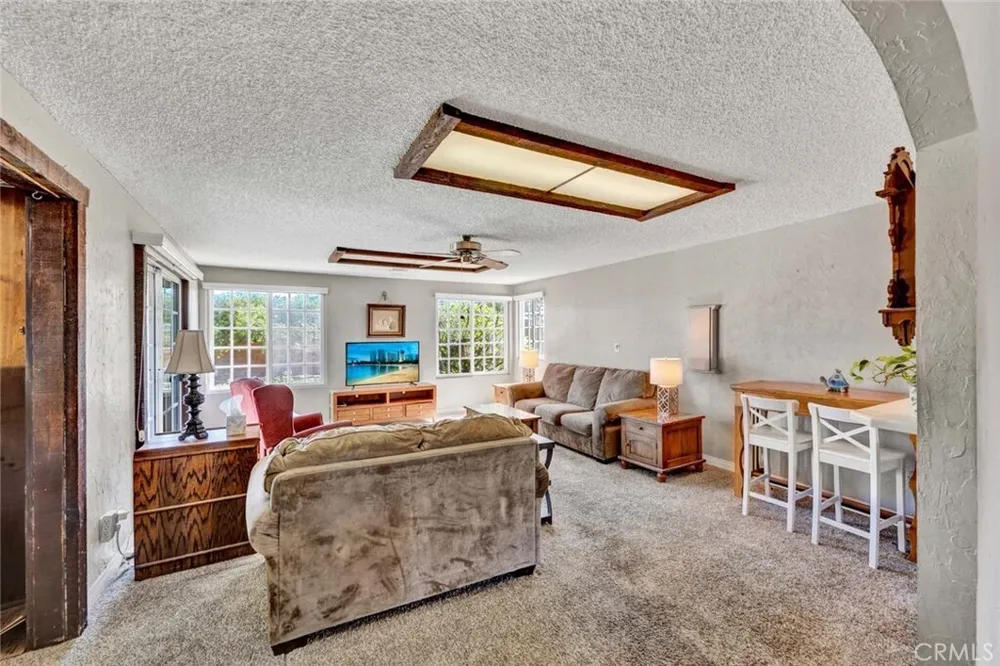 3222 W Sunview Dr, Anaheim, CA 92804