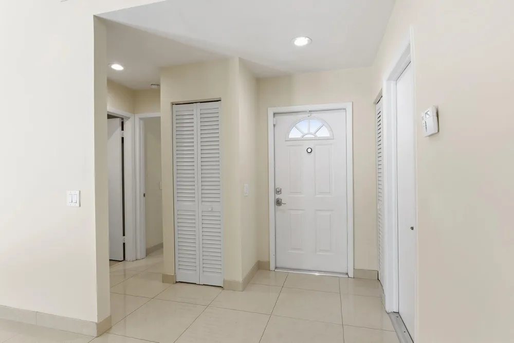 1472 Garden Rd, Weston, FL 33326
