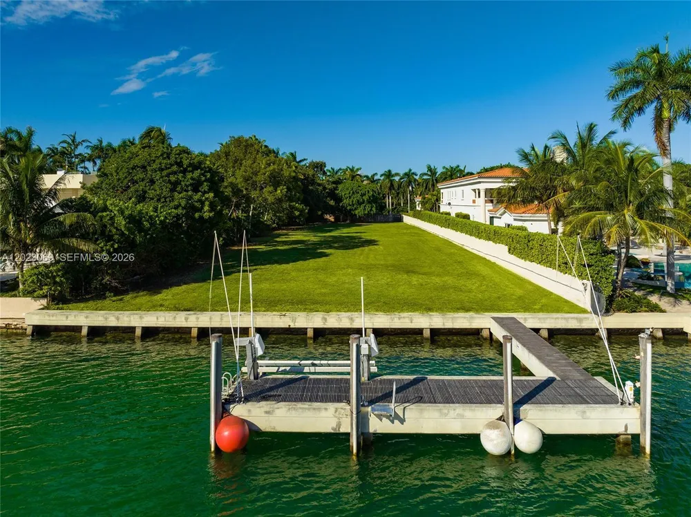 36 Star Island Dr, Miami Beach, FL 33139