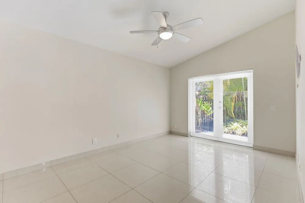 1472 Garden Rd, Weston, FL 33326