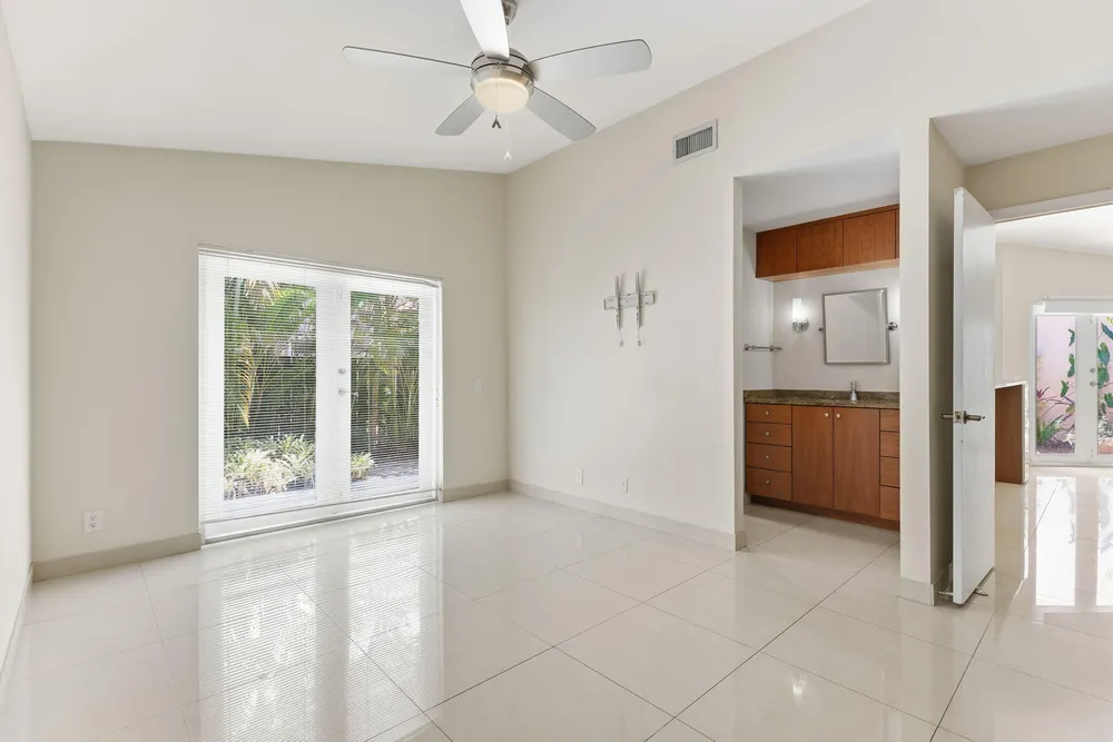 1472 Garden Rd, Weston, FL 33326