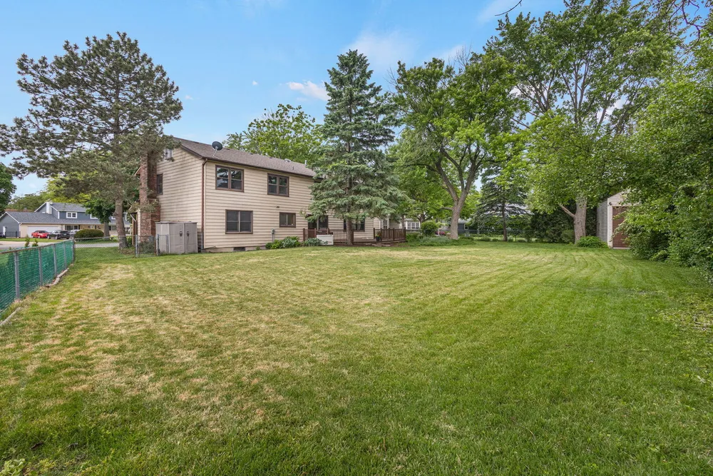 648 62nd Ct, Downers Grove, IL 60516