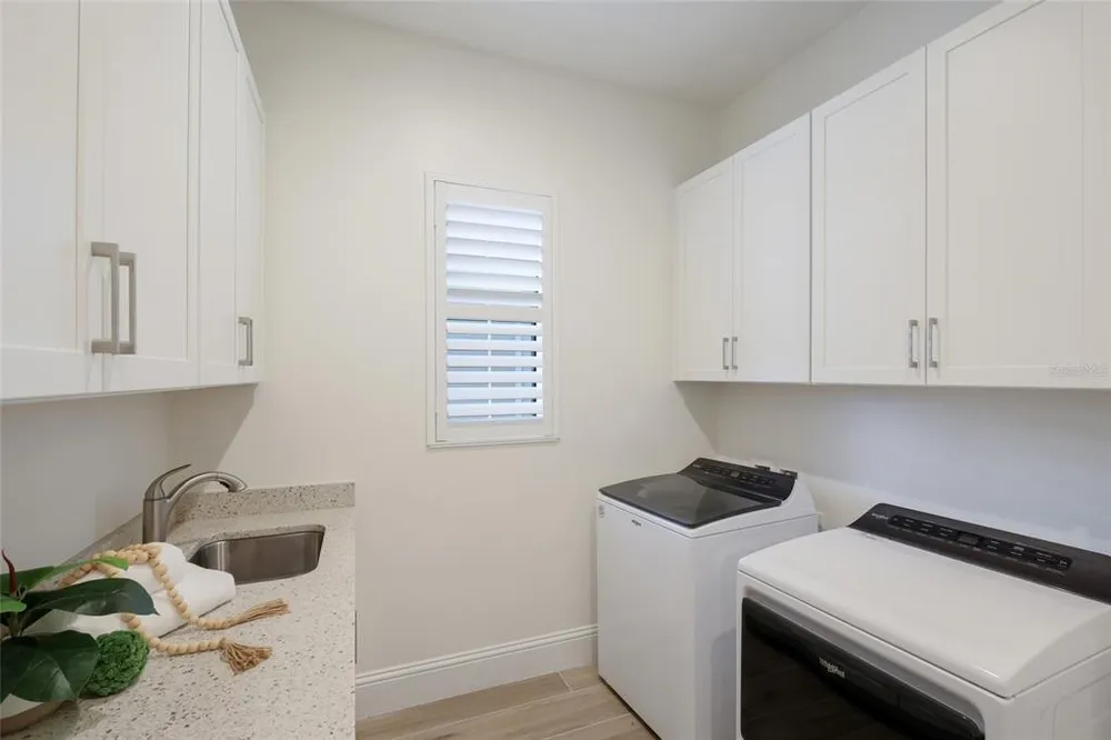 8249 Pavia Way, Lakewood Ranch, FL 34202